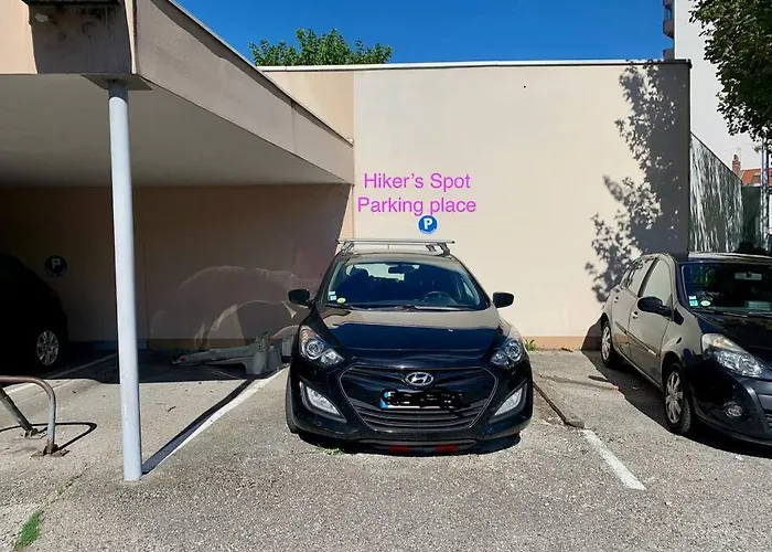 Hiker\'S Spot - Parking A/C City Center